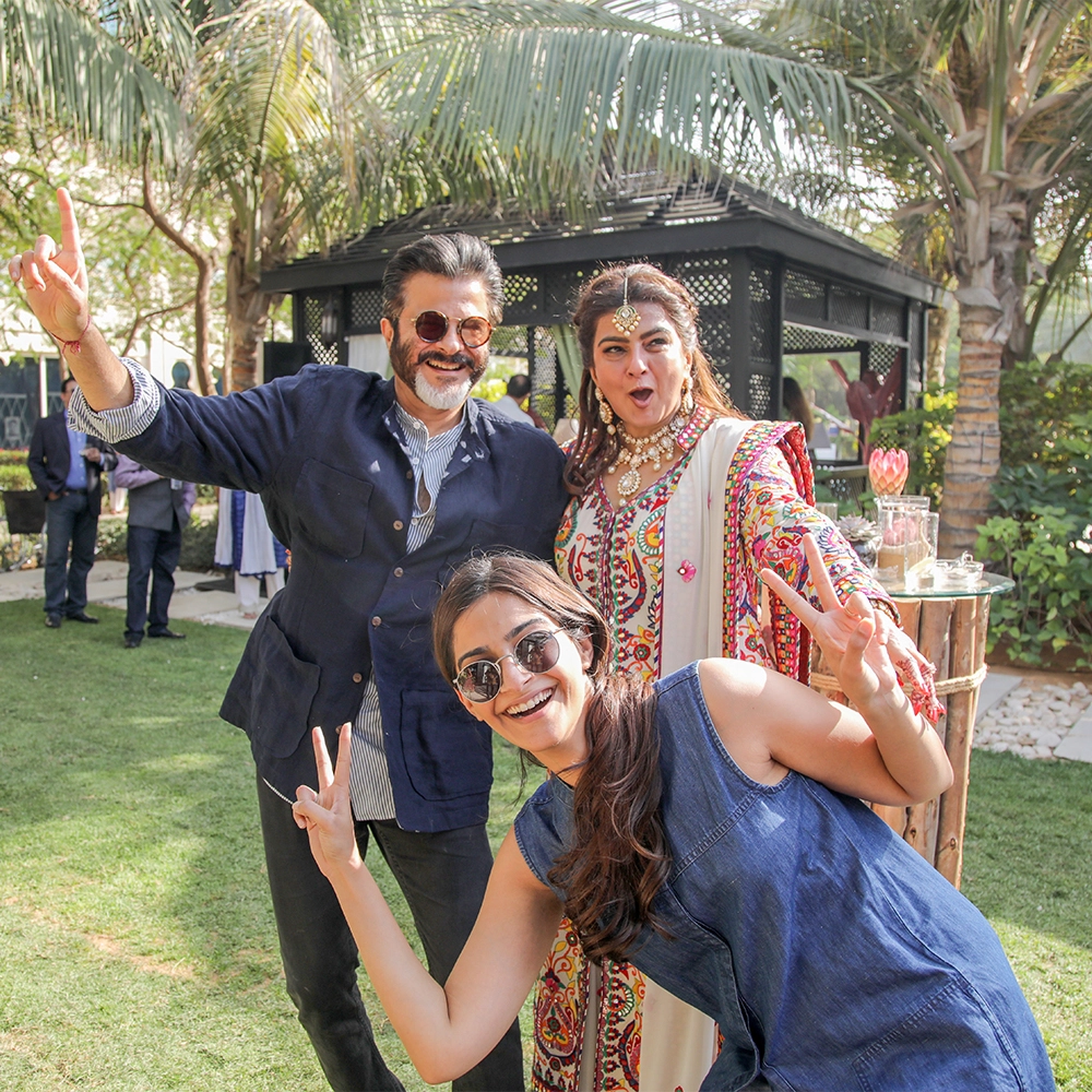 Candid photography service in mumbai